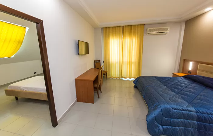 Western Star - Family room 7.jpg